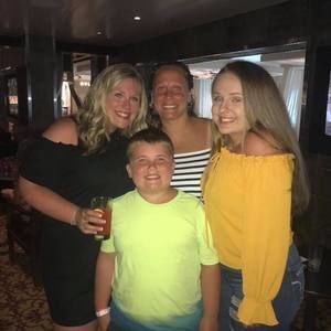 Meet your Posher, Kristin